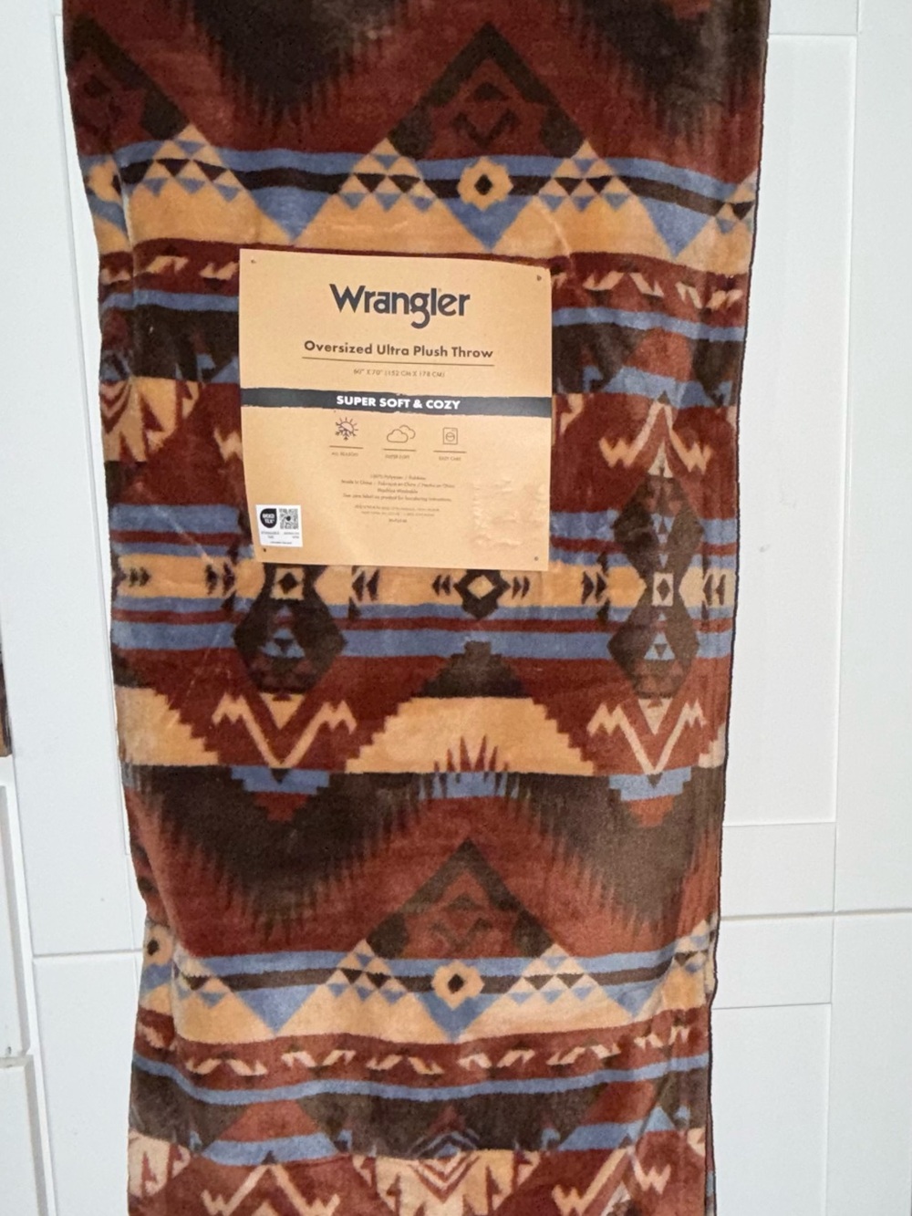 NEW WRANGLER OVERSIZED ULTRA PLUSH THROW 60x70” AZTEC SOUTHWEST THEME BEAUTIFUL - Picture 5 of 8